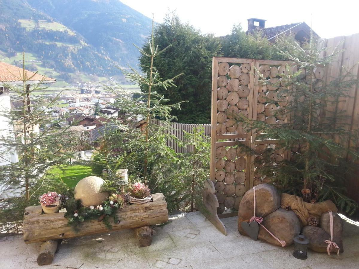 Chalet Tyrol Fuegen Exterior photo
